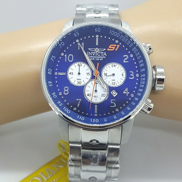 1 LEFT IN STOCK(FIRM PRICE)New invicta watch